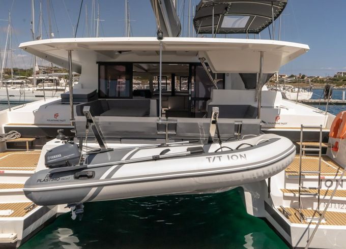 Fountaine Pajot Astrea 42 Ion