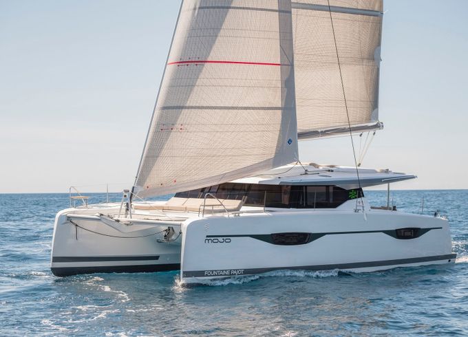 Fountaine Pajot Astrea 42 Mojo