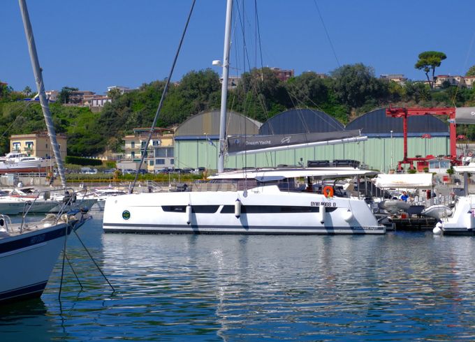 Fountaine Pajot Aura 51 Lily