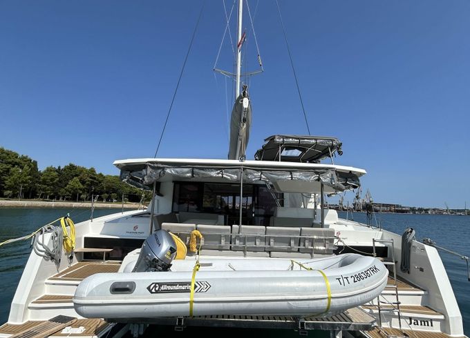 Fountaine Pajot Astrea 42 Jami
