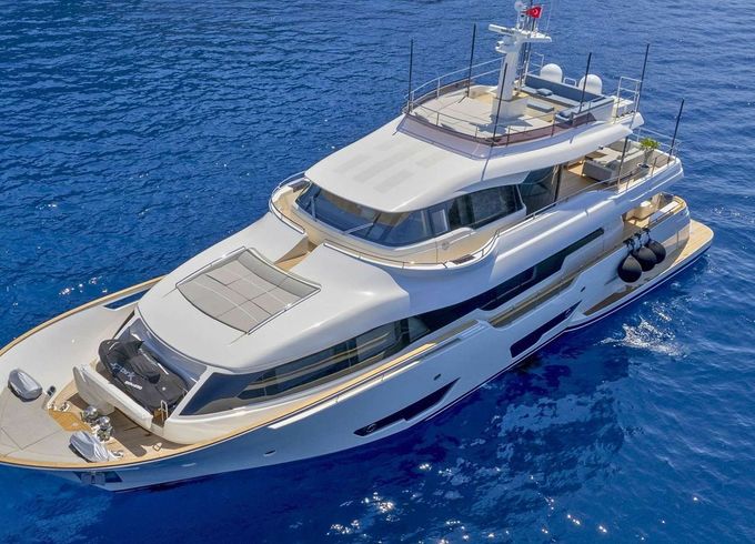 Ferretti Custom Line Navetta Milena