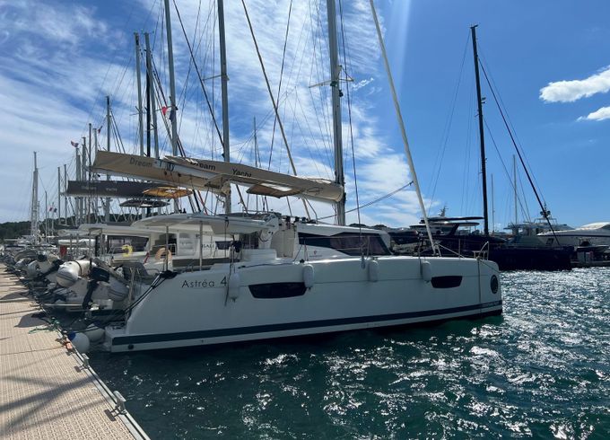 Fountaine Pajot Astrea 42 El Libertat