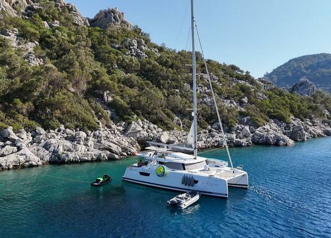 Fountaine Pajot Astrea 42 Sirius 1
