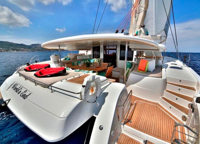 Fountaine Pajot Galathea 65 World's End