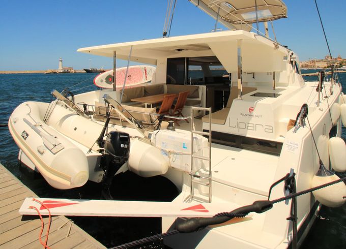 Fountaine Pajot Lucia 40 Lipara