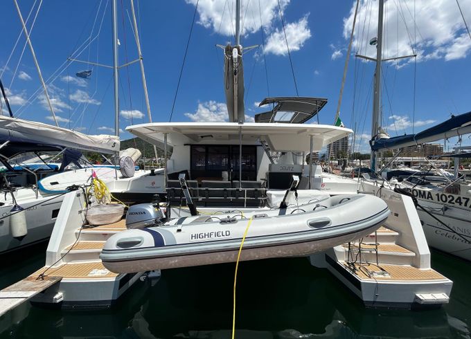 Fountaine Pajot Astrea 42 Deutz