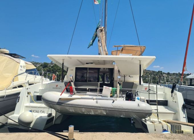 Fountaine Pajot Lucia 40 Akialoa