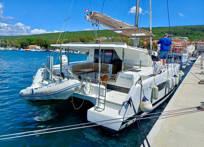 Fountaine Pajot Lucia 40 Stella Luna