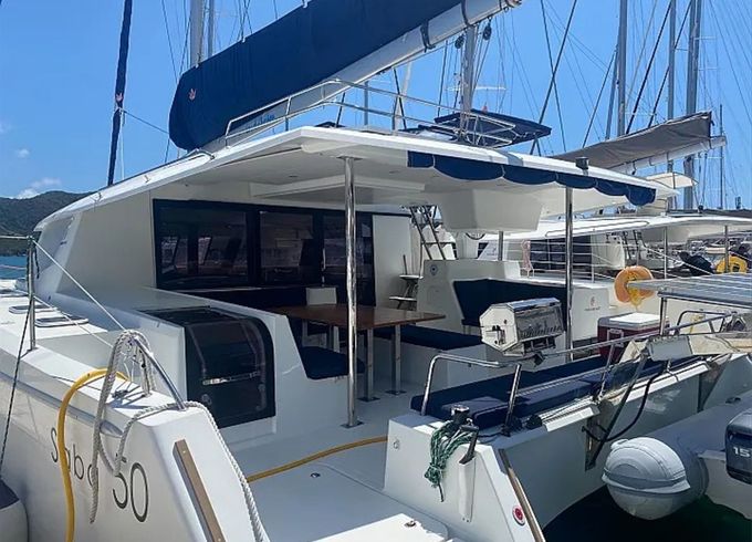 Fountaine Pajot Saba 50 Sunrise