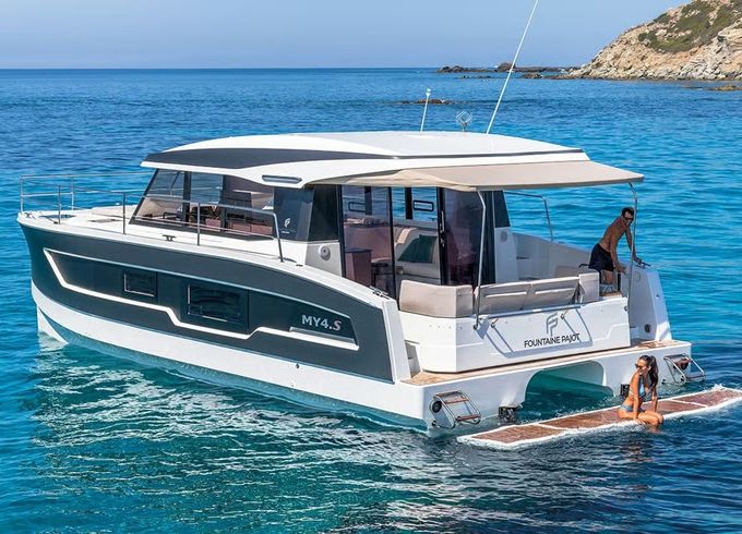 Fountaine Pajot MY 4.S Blue Champagne