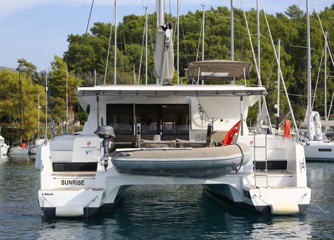 Fountaine Pajot Lucia 40 Sunrise