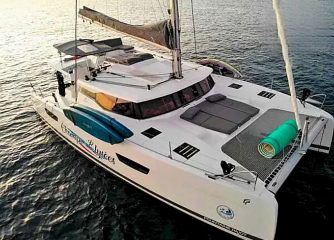 Fountaine Pajot Saona 47 Champs-Elysees