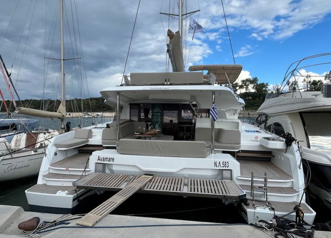 Fountaine Pajot New 44 Avamare