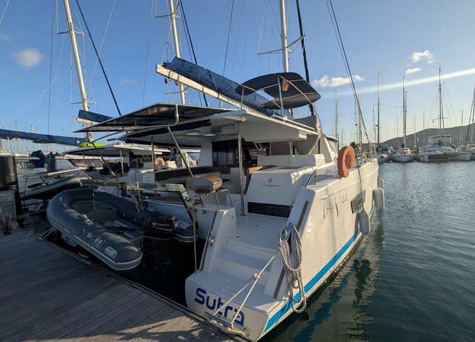 Fountaine Pajot Helia 44 Sutra