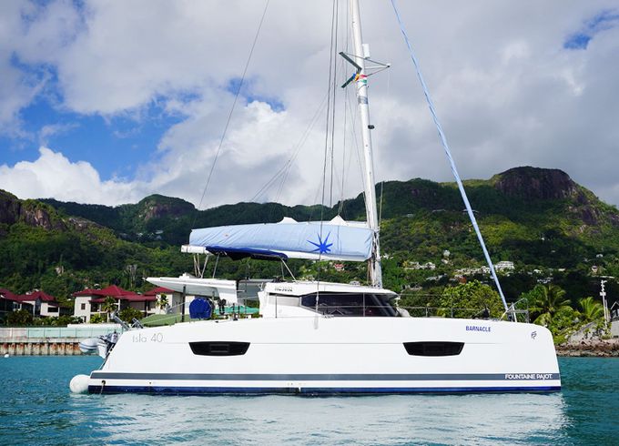 Fountaine Pajot Isla 40 Barnacle