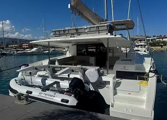 Fountaine Pajot Tanna 47 Amia