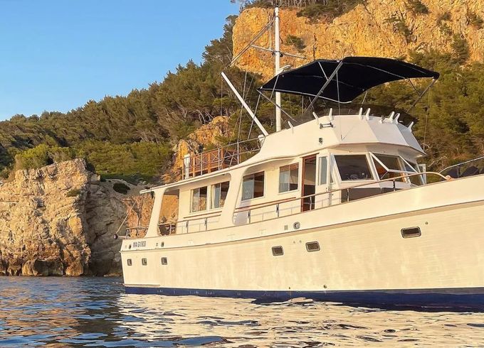 Grand Banks Custom Built Ghimar
