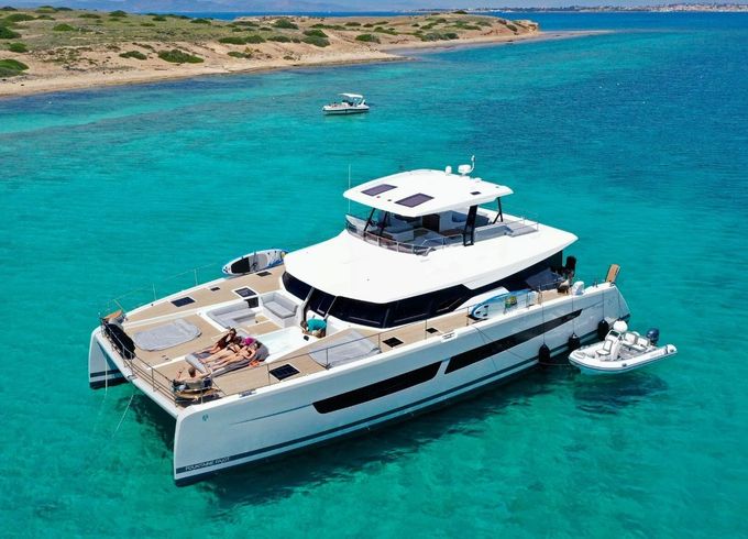 Fountaine Pajot Power 67 Alena