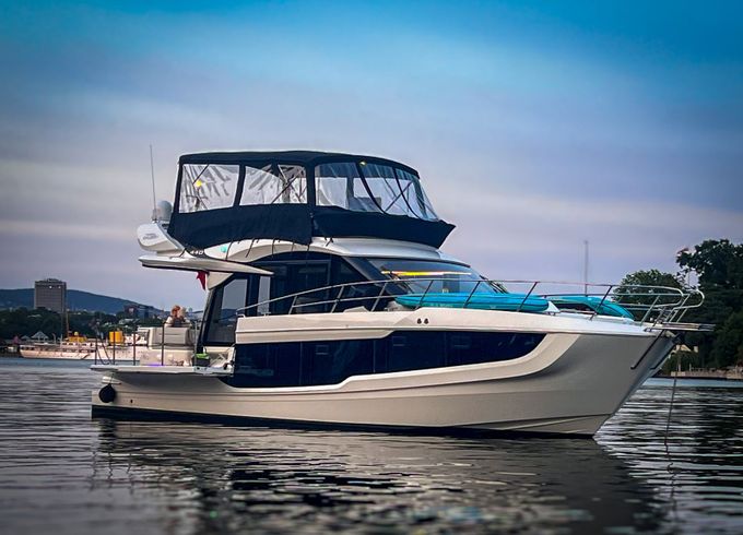 Galeon 440 Fly Galeon