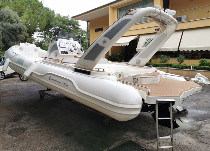 Gommomarine 860 Vulcano