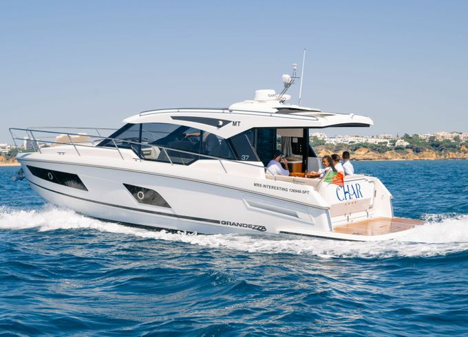 Grandezza 37CA Mrs. Interesting