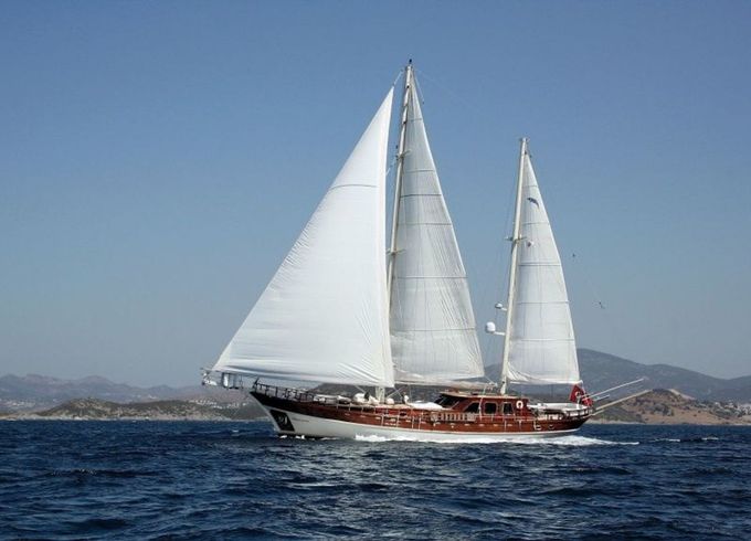 Gulet 79 White Goose