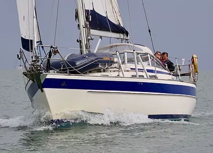 Hallberg Rassy 36 Kasara
