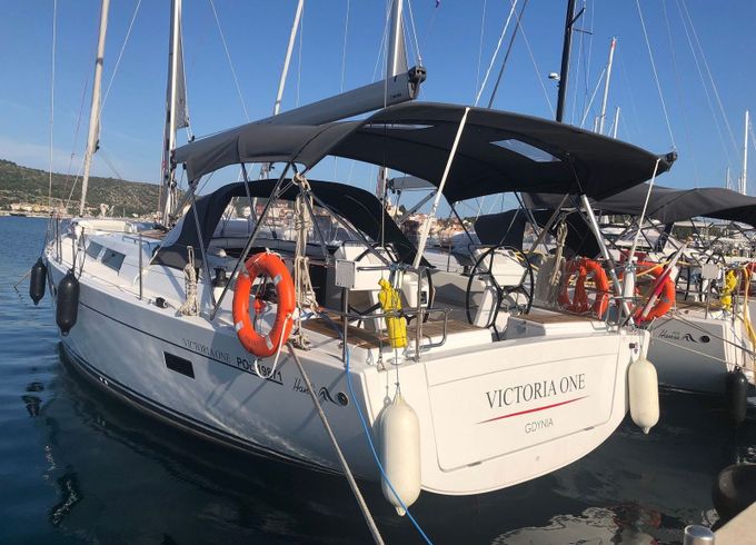 Hanse 455 Victoria One