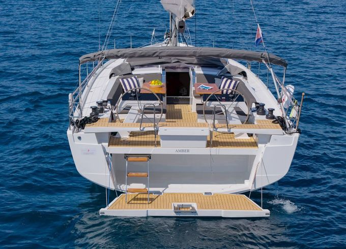 Hanse 510 Amber