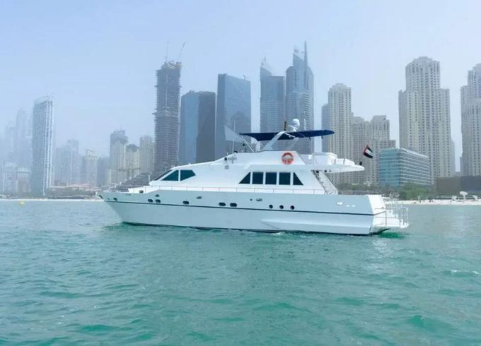 Gulf Craft Majesty 75 Meshref