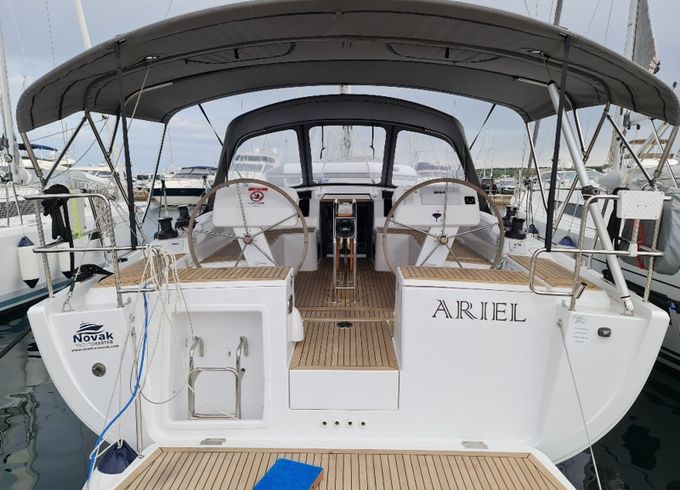 Hanse 458 Ariel