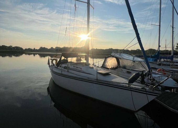Hunter 28.5 Quest