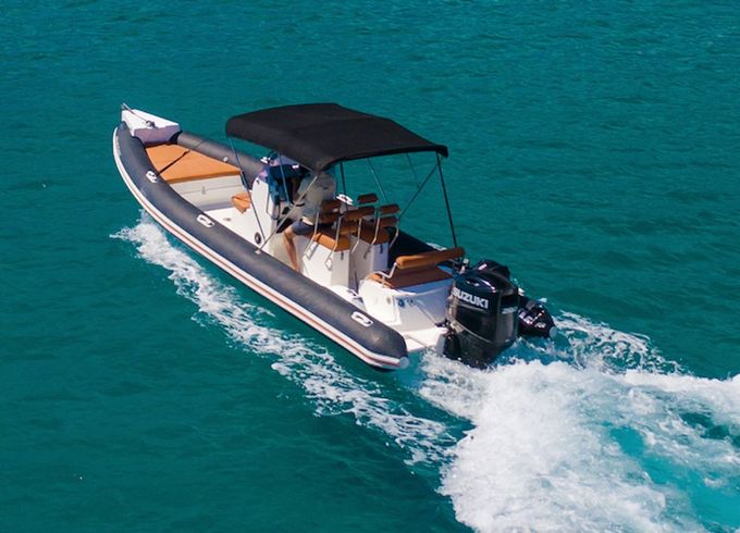 Hydrosport 737 Achillefs