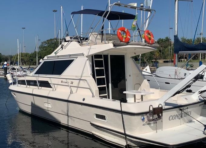 Intermarine 32 Conquista