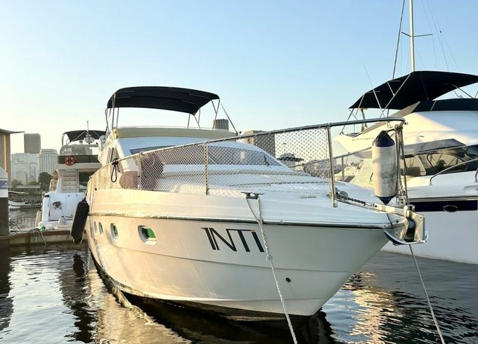 Intermarine 440 Vetor Vegas 5