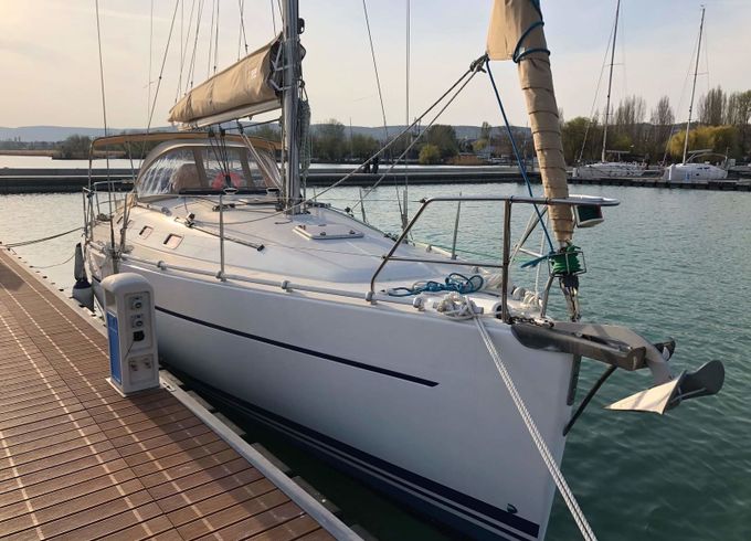 Harmony 38 Lorina