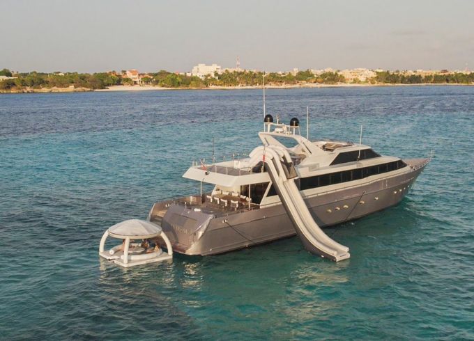 Heesen 115 Avalon