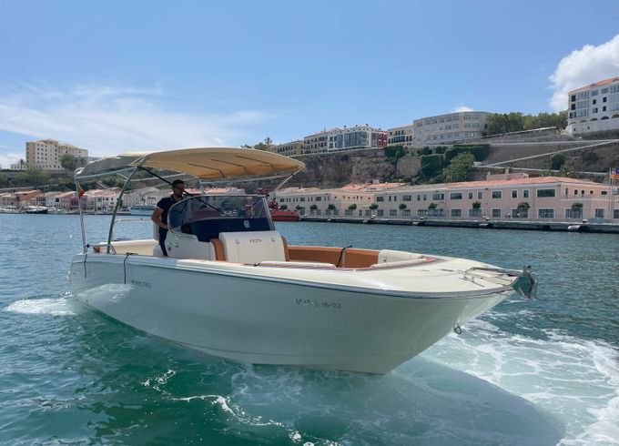 Invictus 270 Chalu