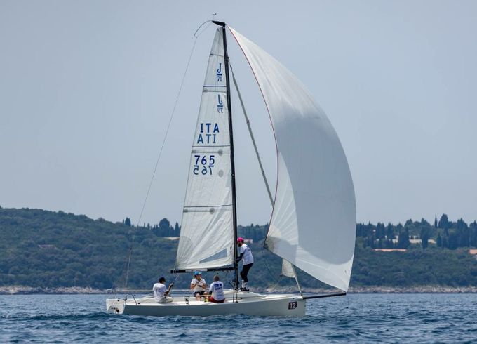 J 70 Bura