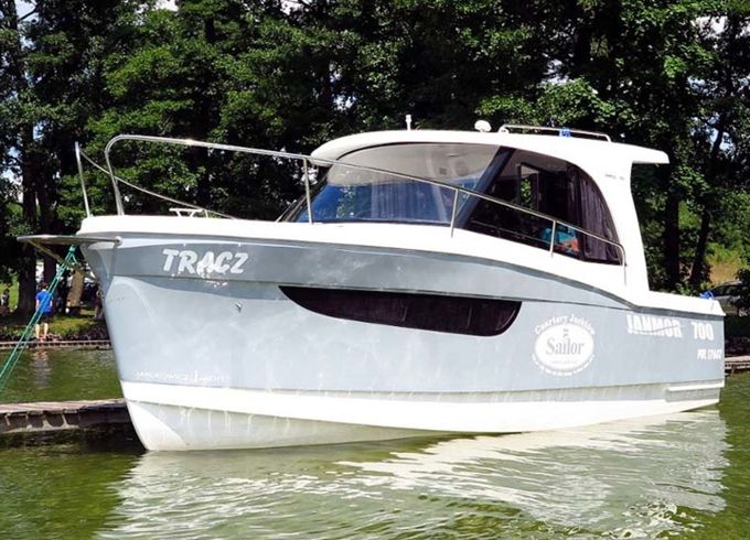 Janmor 700 Tracz