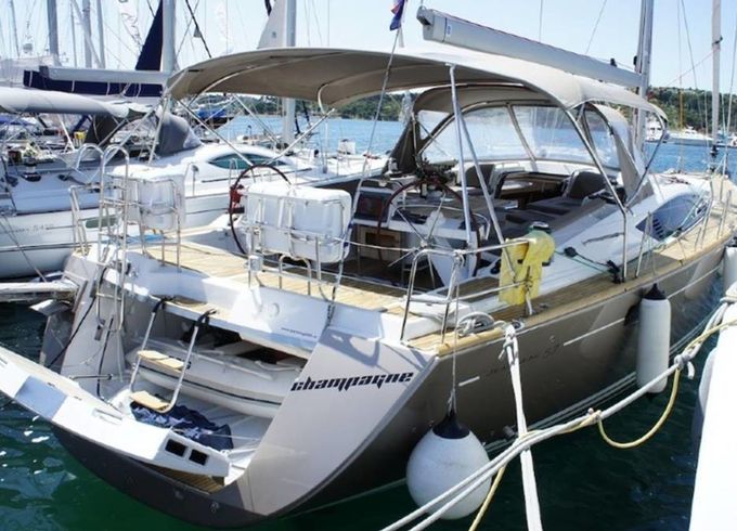Jeanneau 57 Champagne