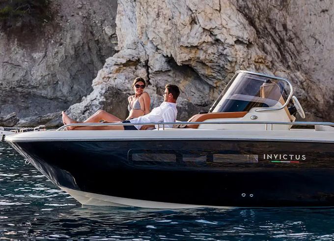 Invictus 240 19