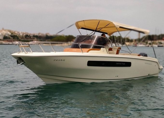 Invictus 270 Thais