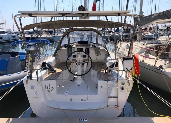 Jeanneau Sun Odyssey 319 Lily