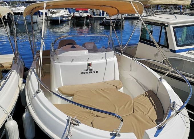 Jeanneau Cap Camarat 5.5 12