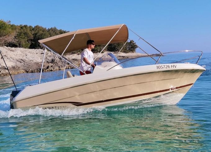 Jeanneau Cap Camarat 5.5 Camarat