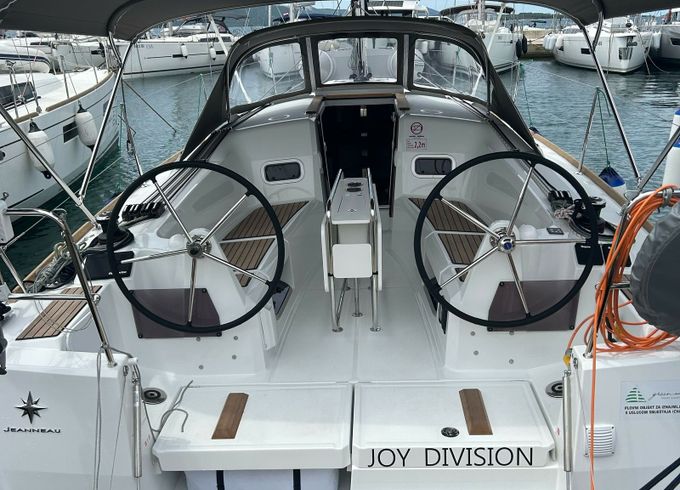 Jeanneau Sun Odyssey 349 Joy Division