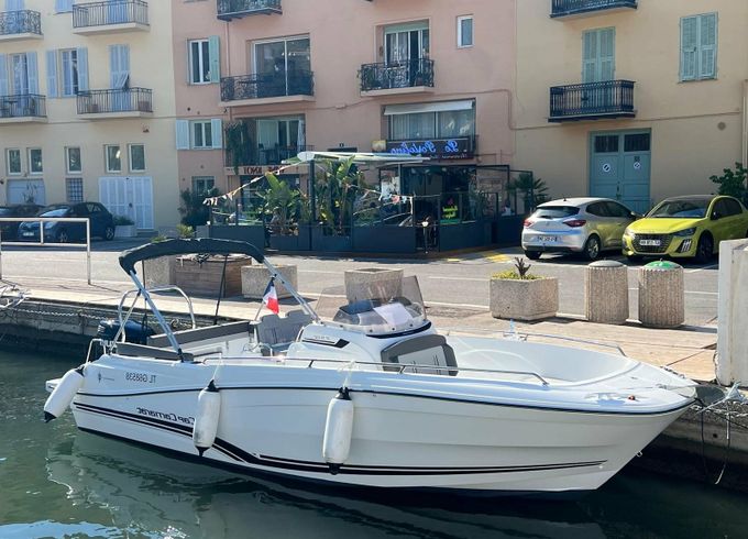 Jeanneau Cap Camarat 7.5 CC Ramses