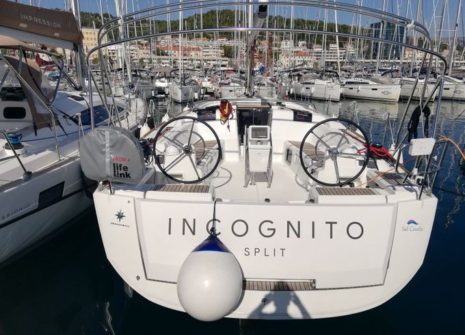 Jeanneau 449 Incognito