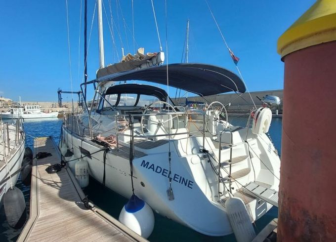 Jeanneau 53 Madeleine